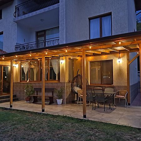 Guest House Benita เดวิน ภายนอก รูปภาพ