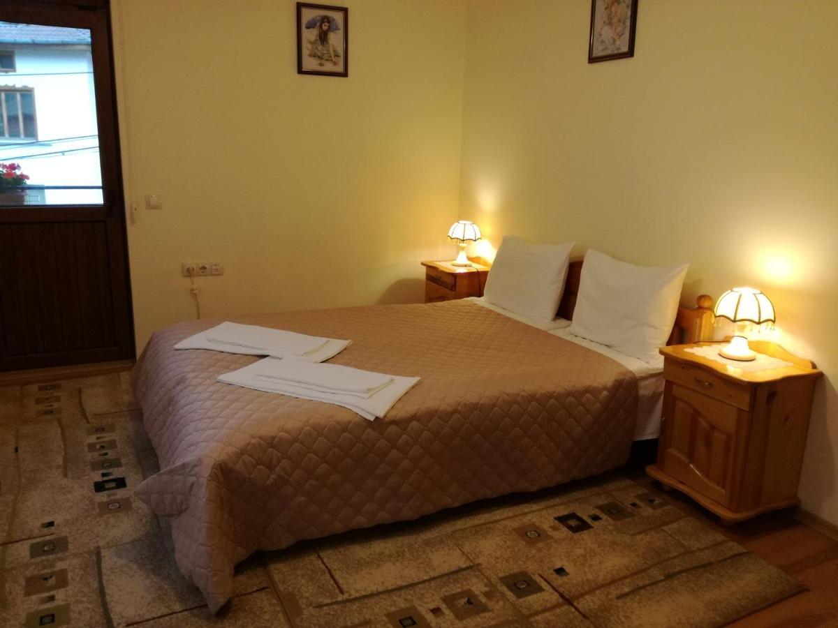 Guest House Benita เดวิน ภายนอก รูปภาพ