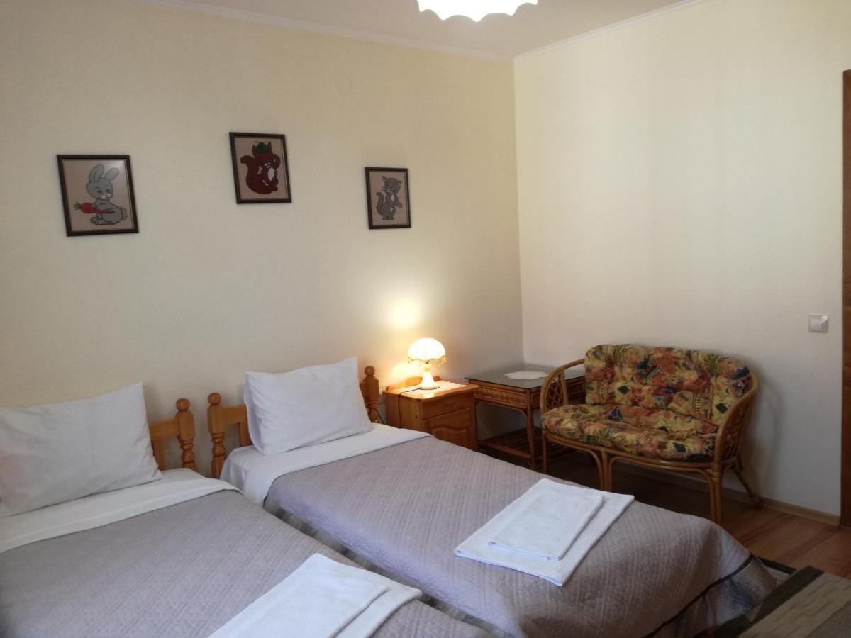 Guest House Benita เดวิน ภายนอก รูปภาพ