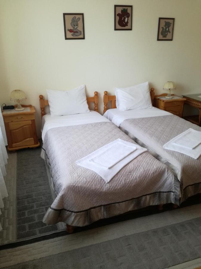 Guest House Benita เดวิน ภายนอก รูปภาพ