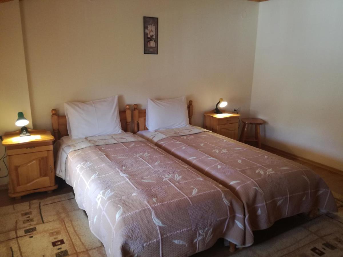 Guest House Benita เดวิน ภายนอก รูปภาพ