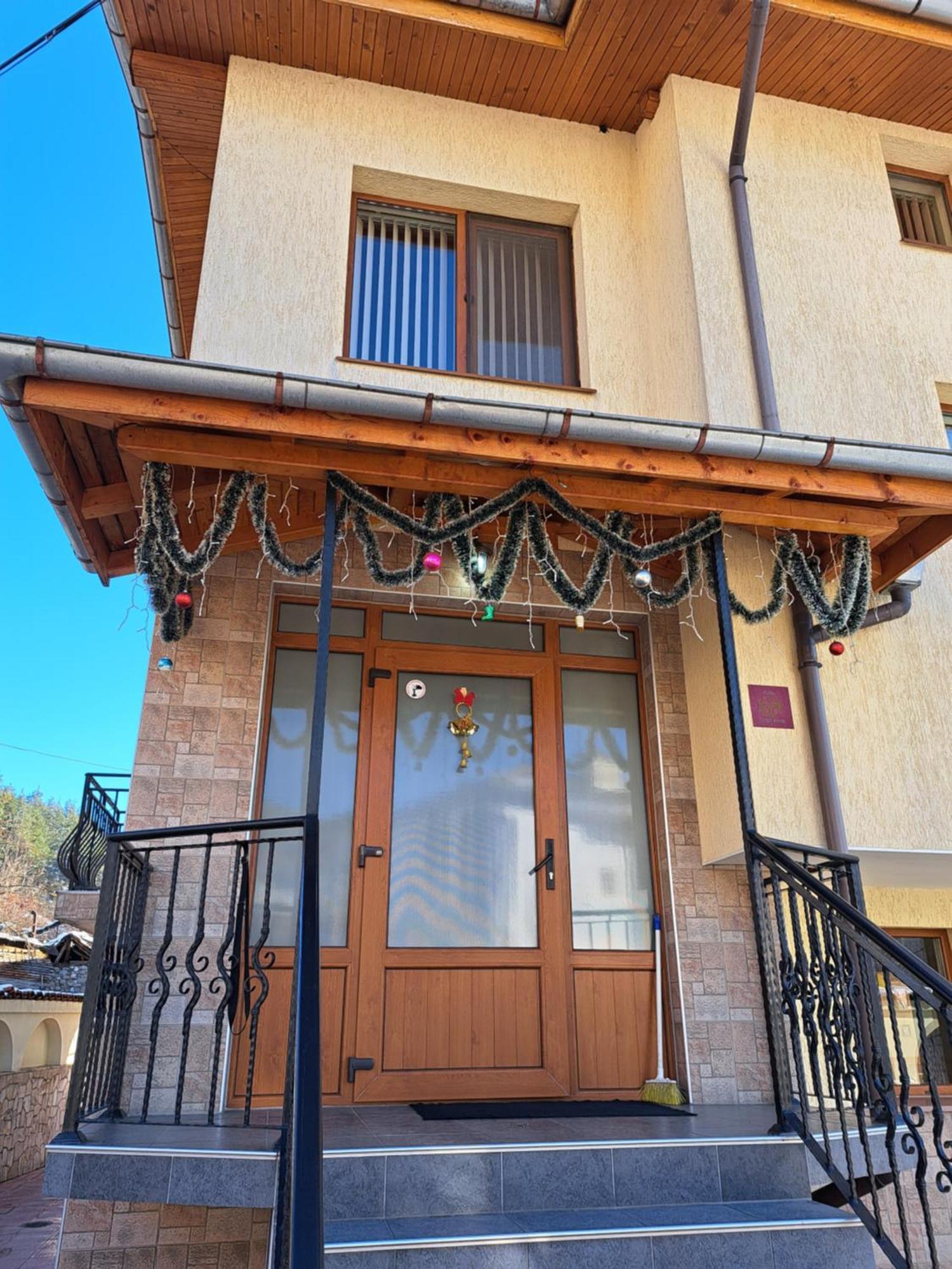 Guest House Benita เดวิน ภายนอก รูปภาพ