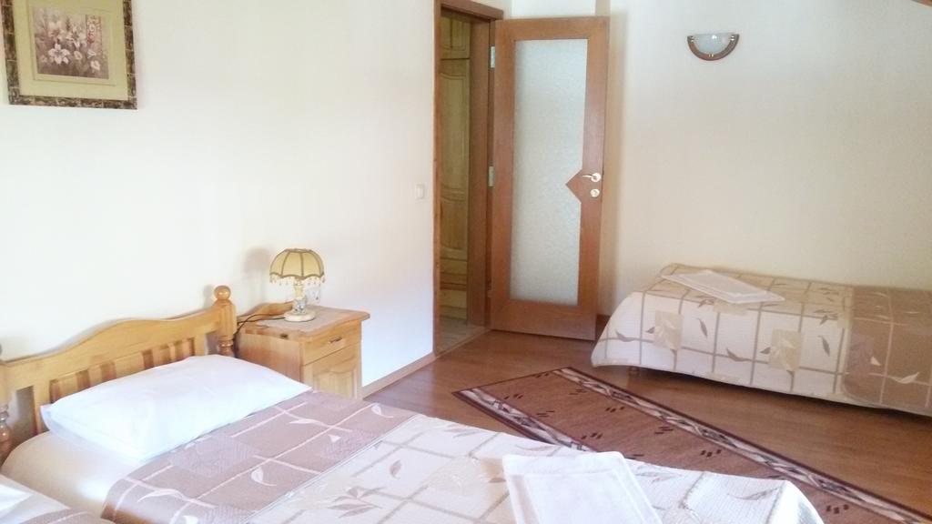 Guest House Benita เดวิน ภายนอก รูปภาพ