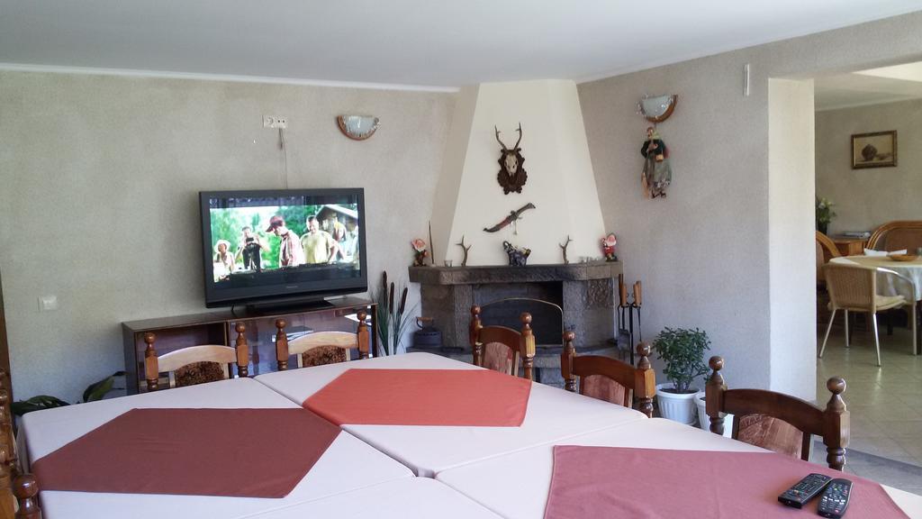 Guest House Benita เดวิน ภายนอก รูปภาพ