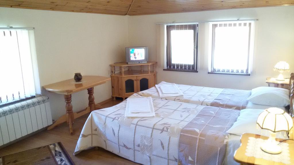 Guest House Benita เดวิน ภายนอก รูปภาพ