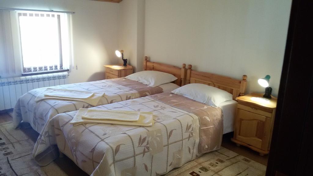 Guest House Benita เดวิน ภายนอก รูปภาพ